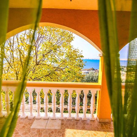 Apartmani Mirjana Tribanj Kruscica Bagian luar foto