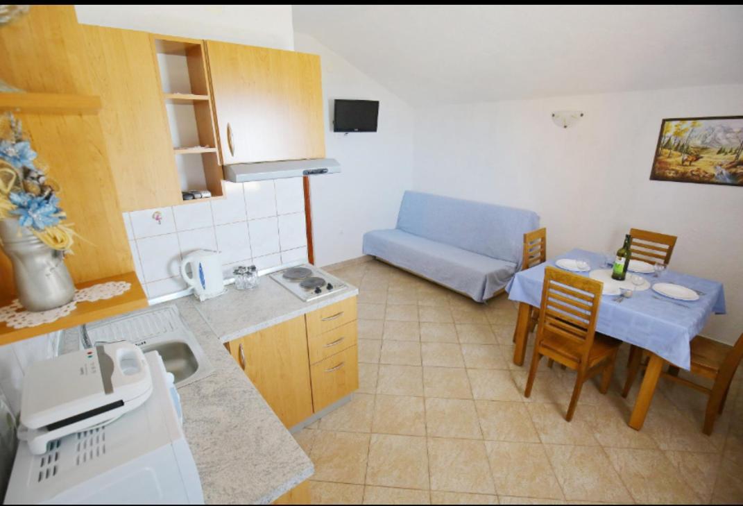 Apartmani Mirjana Tribanj Kruscica Bagian luar foto
