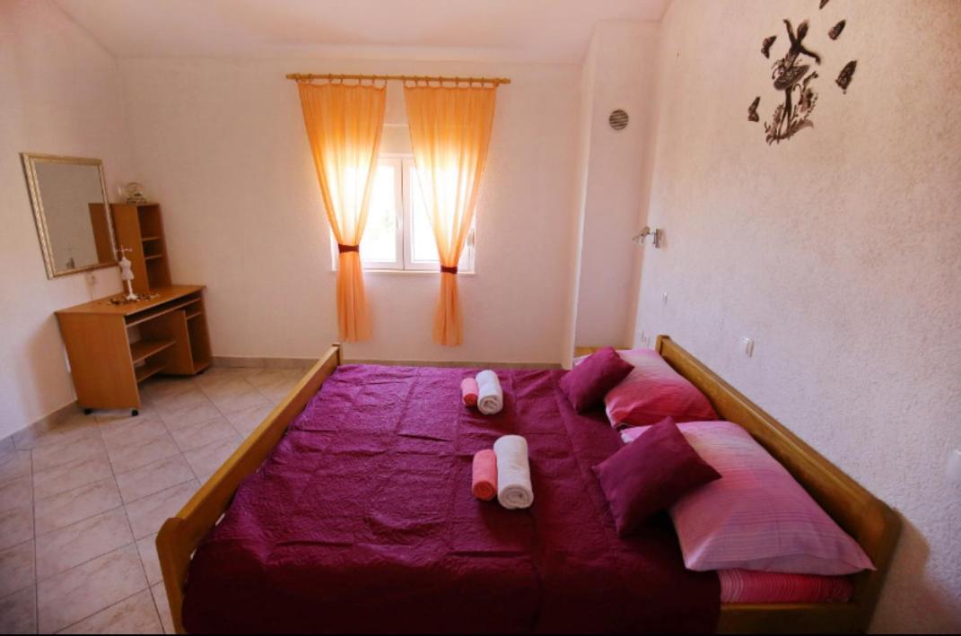 Apartmani Mirjana Tribanj Kruscica Bagian luar foto