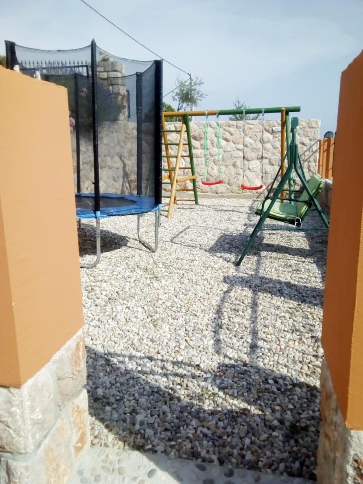 Apartmani Mirjana Tribanj Kruscica Bagian luar foto