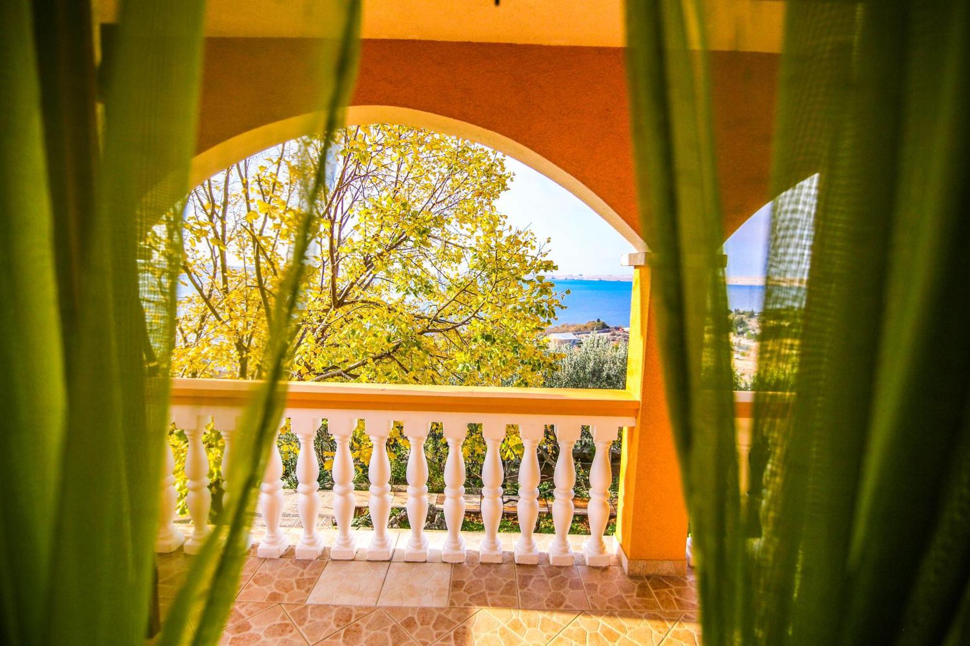 Apartmani Mirjana Tribanj Kruscica Bagian luar foto
